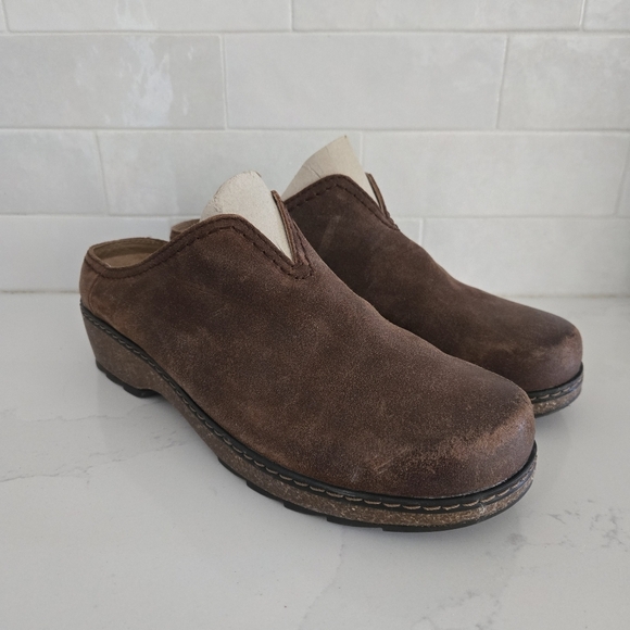 Earth Shoes - NEW Earth Kolia Round Toe Slip-on Casual Clogs Dark Brown Suede Leather Cork 9.5